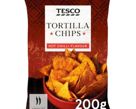 Tesco: Tortilla Chips Hot Chill Flavour